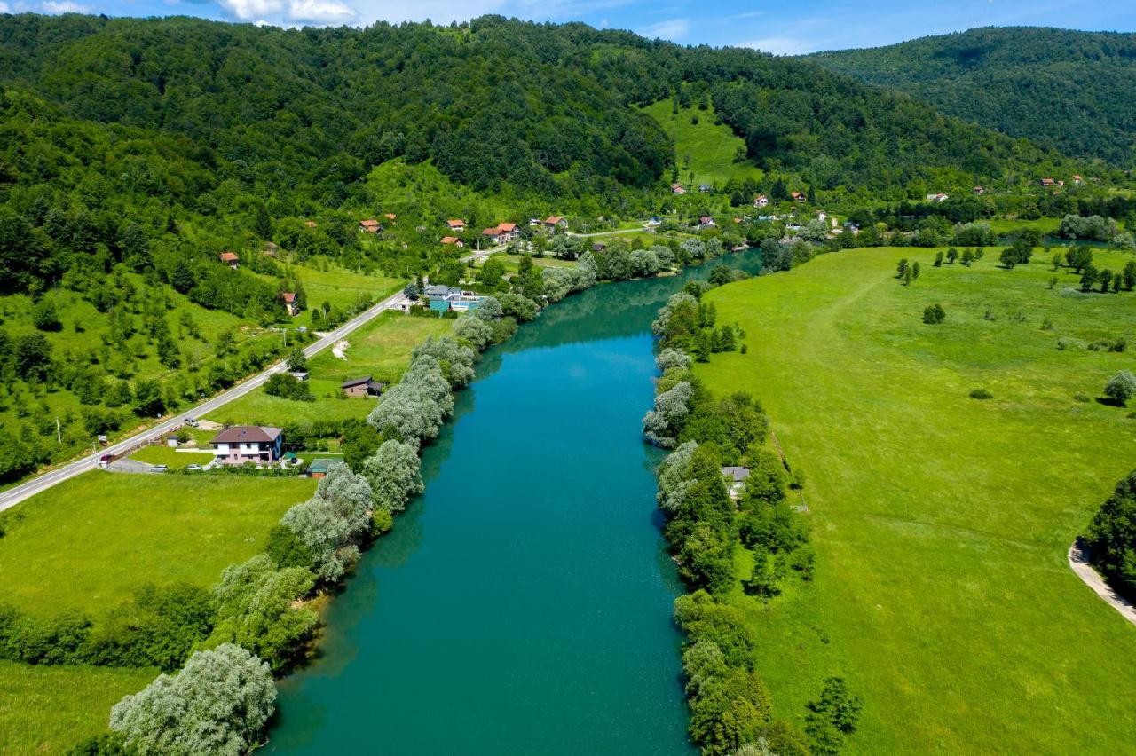 Apartments Edy Bihac Bagian luar foto